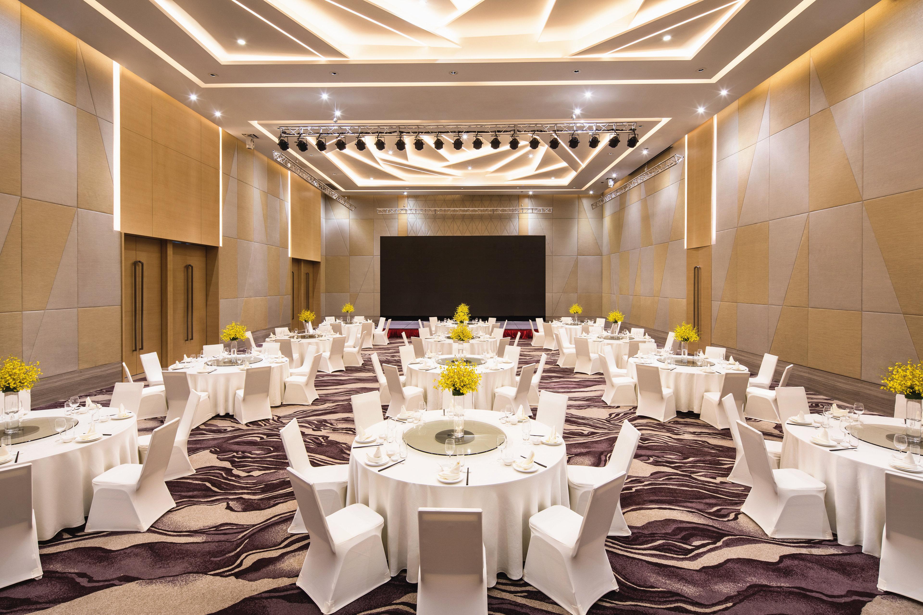 Holiday Inn Wuxi Taihu New City By Ihg Exterior photo